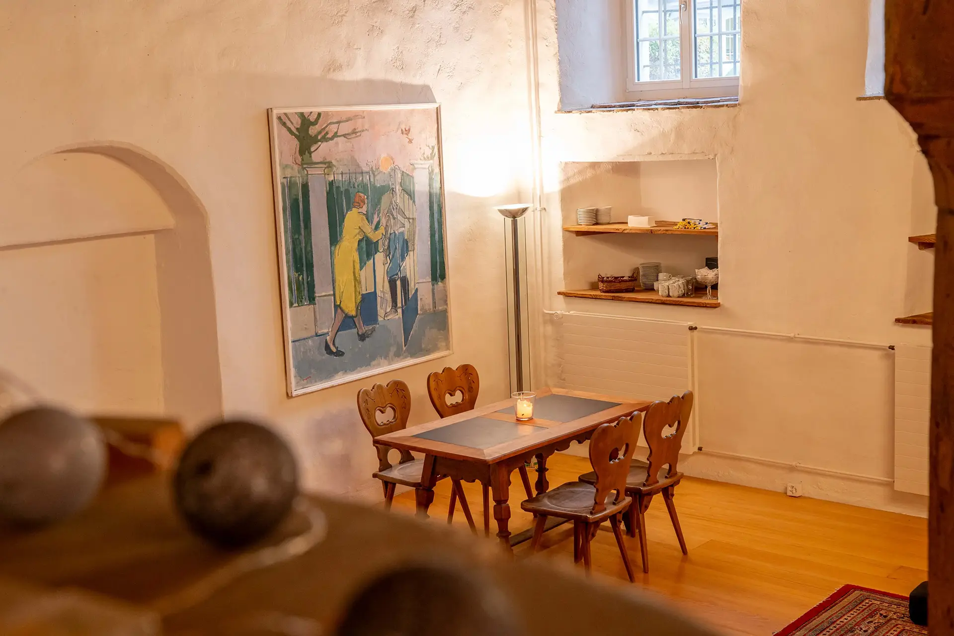 Kunstwerk im Restaurant des Hotel Bad Eptingen als Teil der klassischen Inneneinrichtung